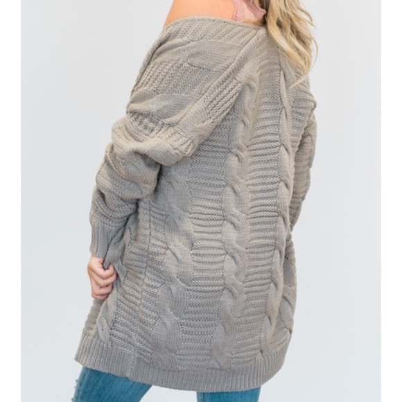 Blue Door Boutique Sweaters - NWT Cable Knit Sweater Cardigan